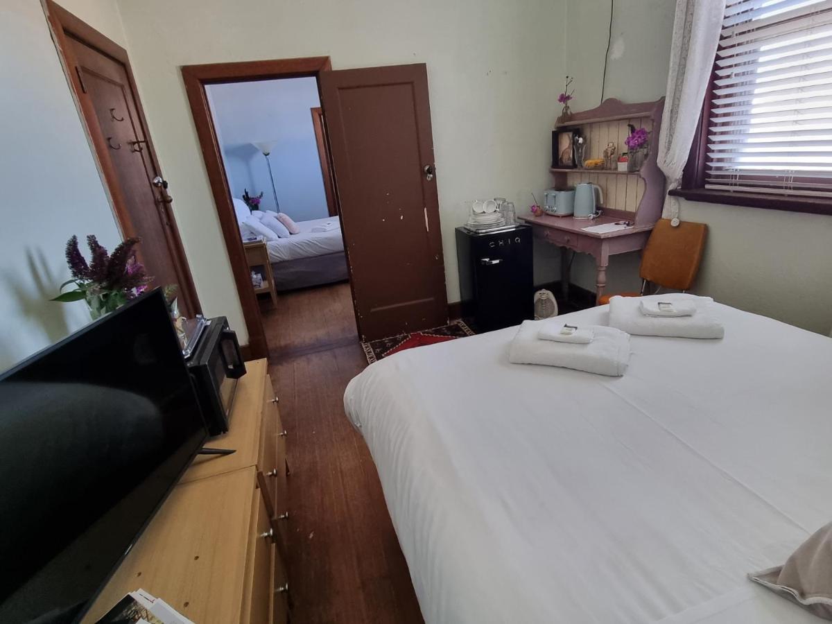La Cochon Rose Motel Saint Arnaud エクステリア 写真