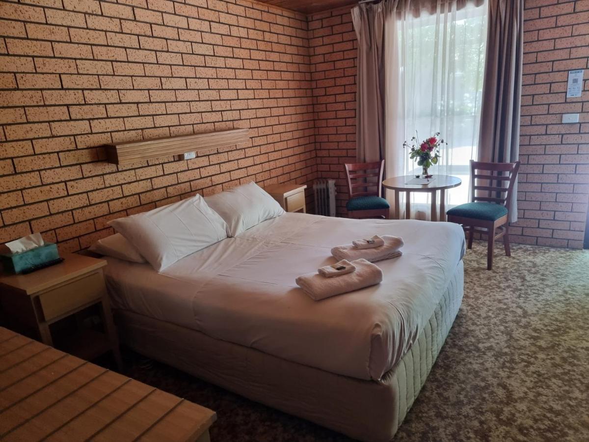 La Cochon Rose Motel Saint Arnaud エクステリア 写真