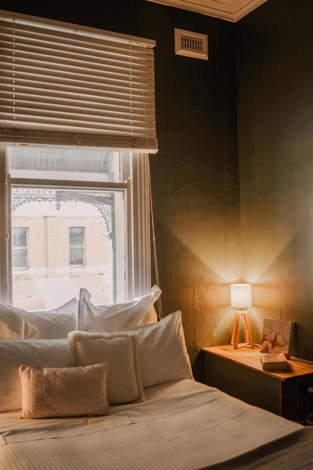 La Cochon Rose Motel Saint Arnaud エクステリア 写真