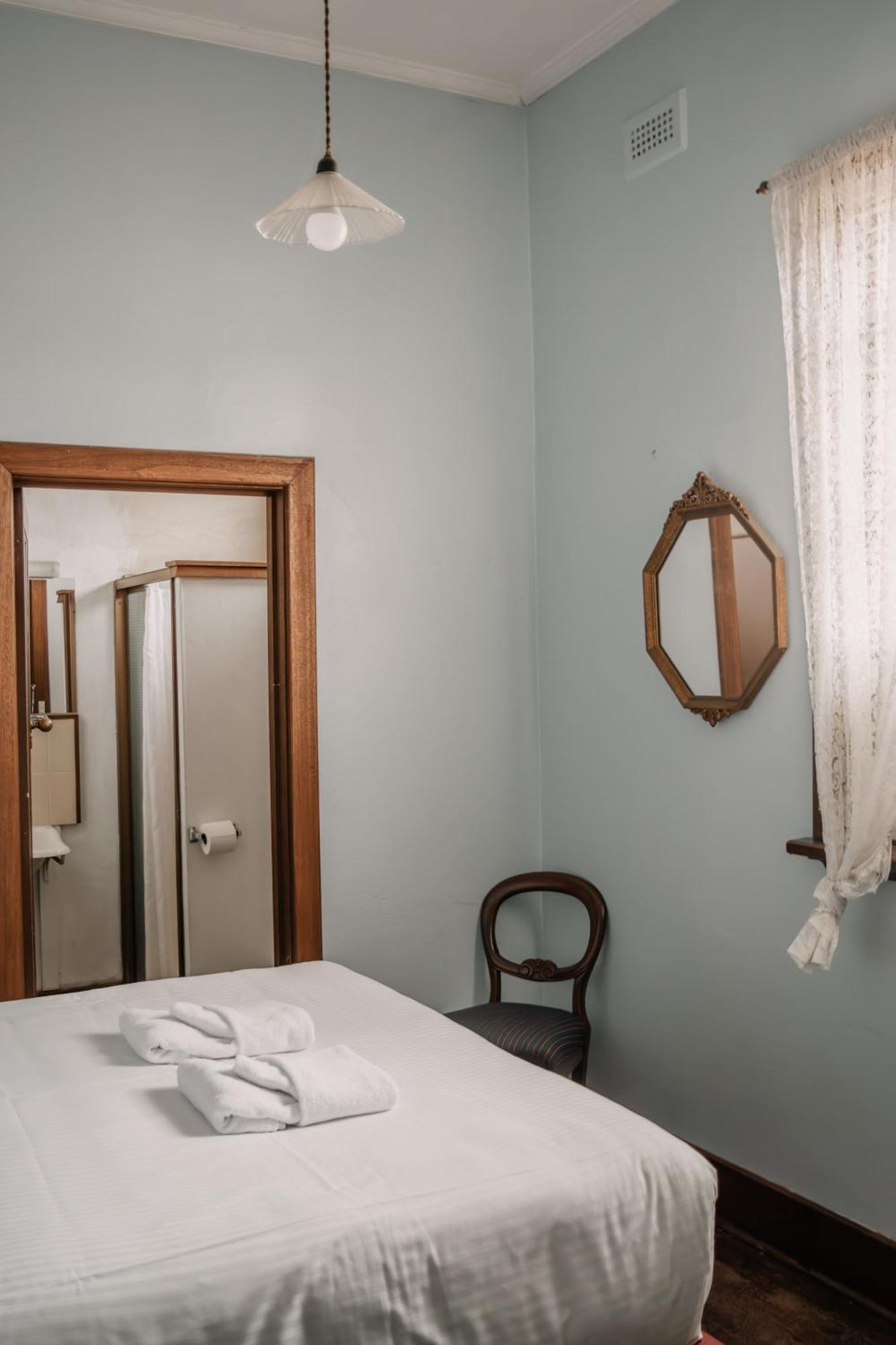 La Cochon Rose Motel Saint Arnaud エクステリア 写真